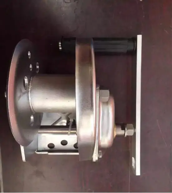 New stainless steel hand winch for lift pulling