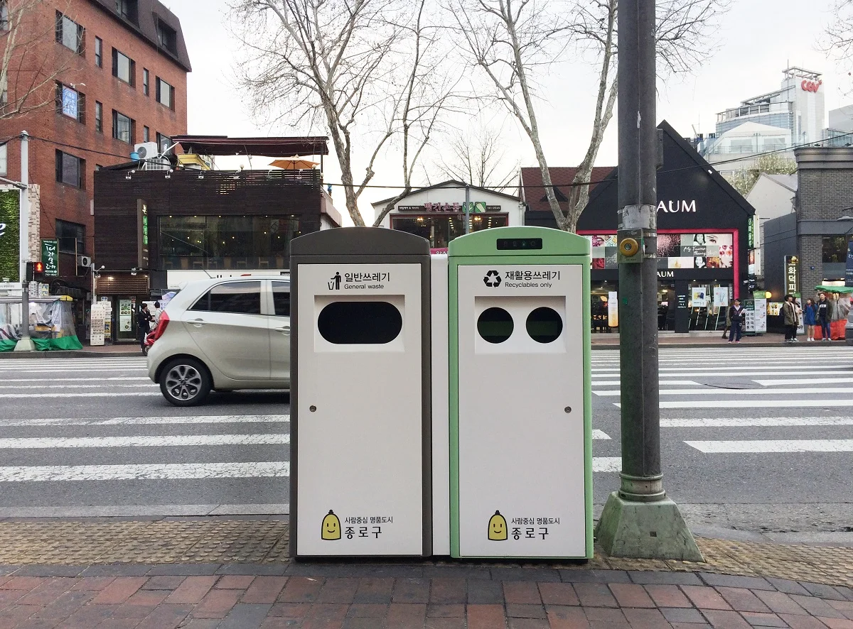 Customized Indoor Outdoor Metal Two Three Four Class Recycle Advertising Stainless Steel Trash Can Garbage Bin Dustbin Waste Bin