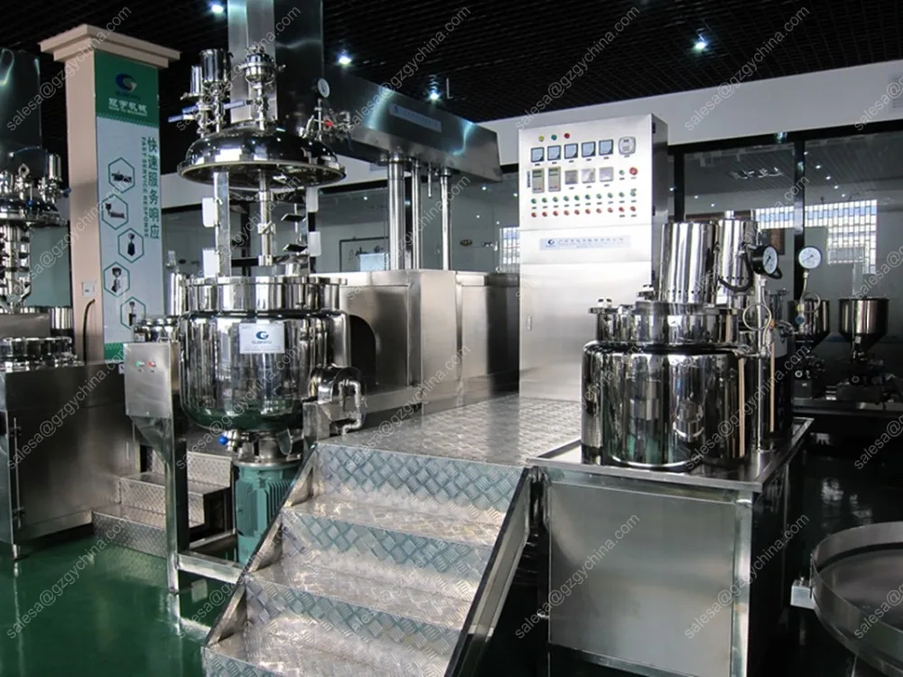 vacuum homogenizer mixer.jpg