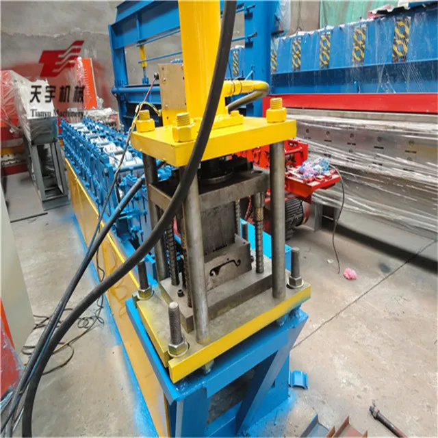 自动最好的铝卷帘门生产机械辊成型机制造商