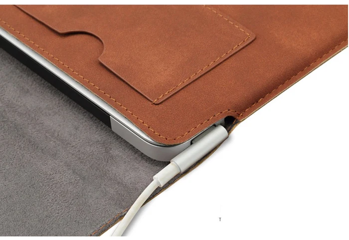 leather laptop sleeve.jpg