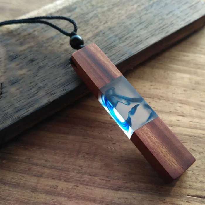 

2020 Fashion Wooden Resin Necklace Retro Wooden Pendant Necklace For Women, Blue,red,brown