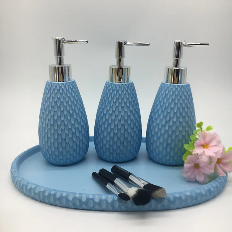 High Quality Luxury Blue Decorative Resin Accessories Vases for Hotels