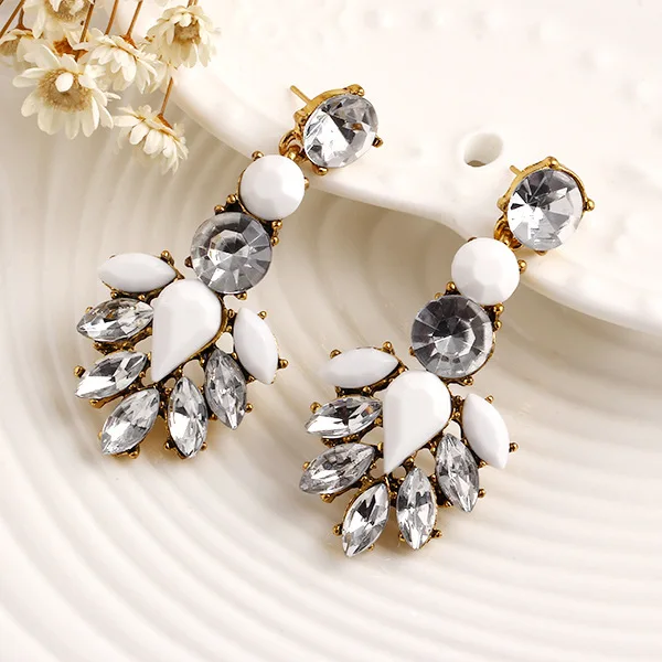 

china manufacture Europe fashion jewelry wholesale new Ladies crystal Cross Earrings