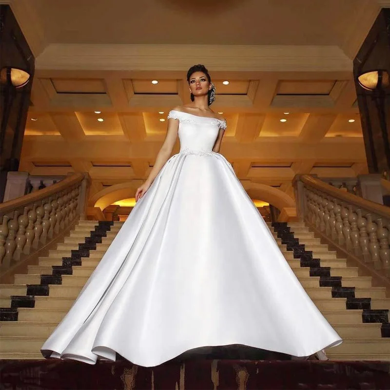 

Formal Elegant Ball Gown Asian Size Plus Wedding Dress, Ivory