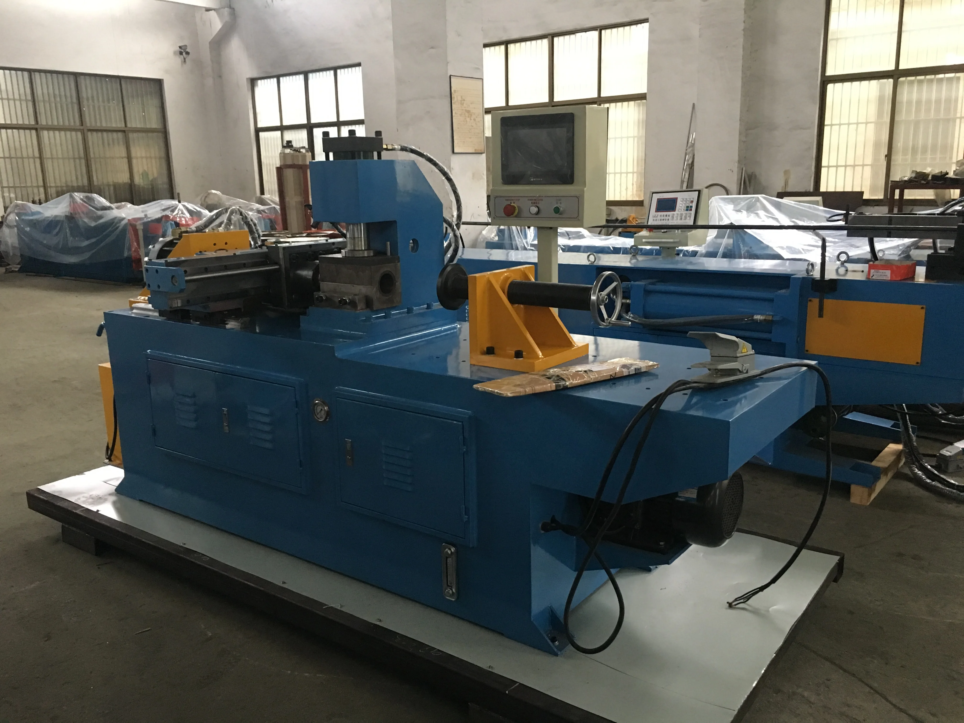
Tube pipe forming machine for reducing the pipe size 
