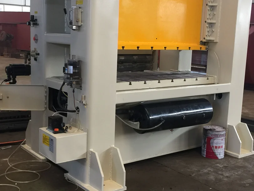 perforated mesh machine 4.png