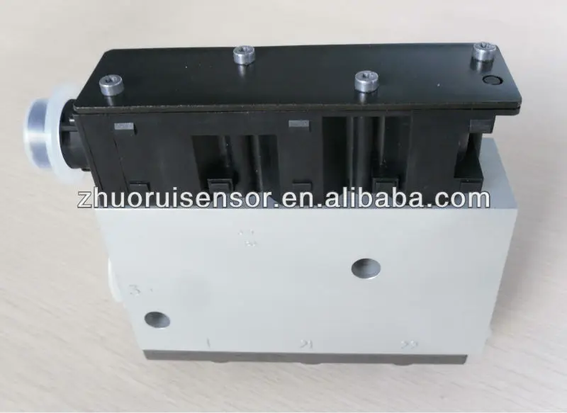 ZR-D030  8.jpg