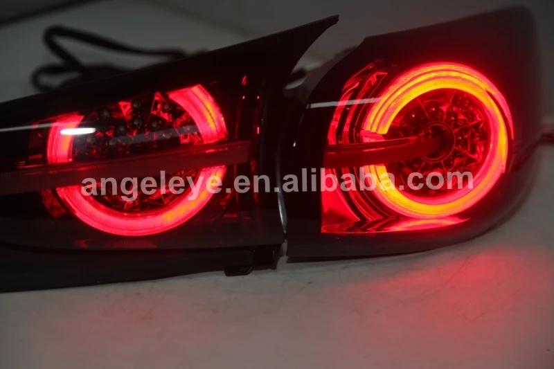 LED Tail Lamp For MAZDA 3 Axela Hatchback 2015 -2018 TW Smoke Black cover Dark red housing