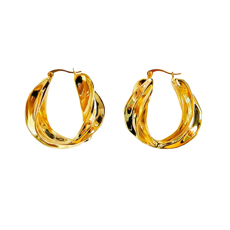 

European And American Minimalist Gold Tone Hoop Earrings Fashion Personality Twisted Gold Plated Circle Hoop Earrings For Women, As picture