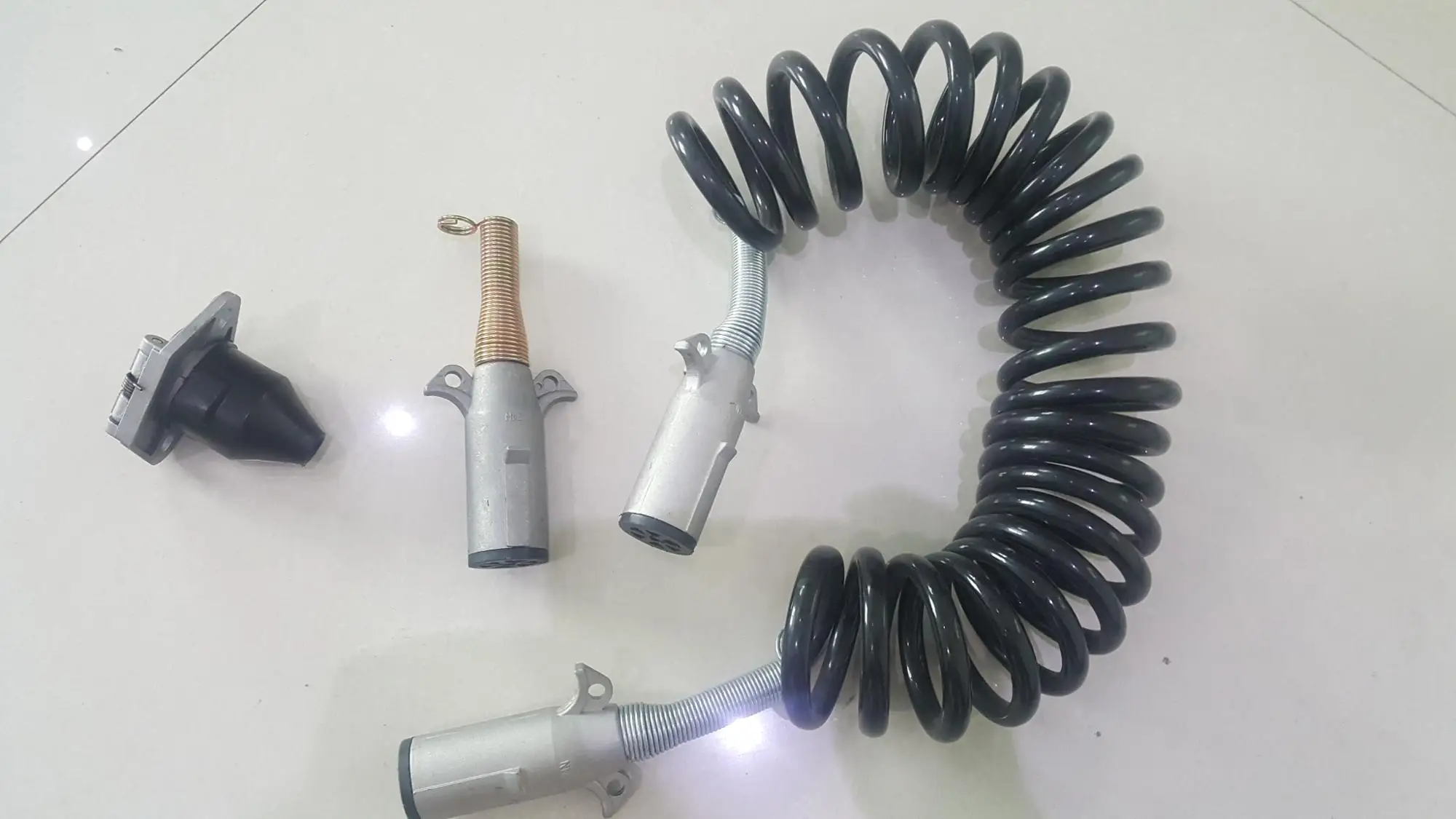 ABS 7 Pins/5 pins Screw Sockets For Trailers Truck,/abs brake cable