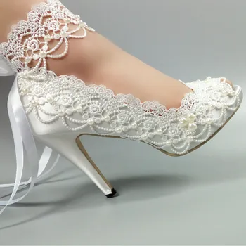 zapatos blancos altos para novia