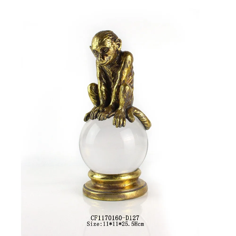 Wholesales Decorative Resin Gold Animal Leopard Monkey Snake Statues with Crystal Ball Home Decor details