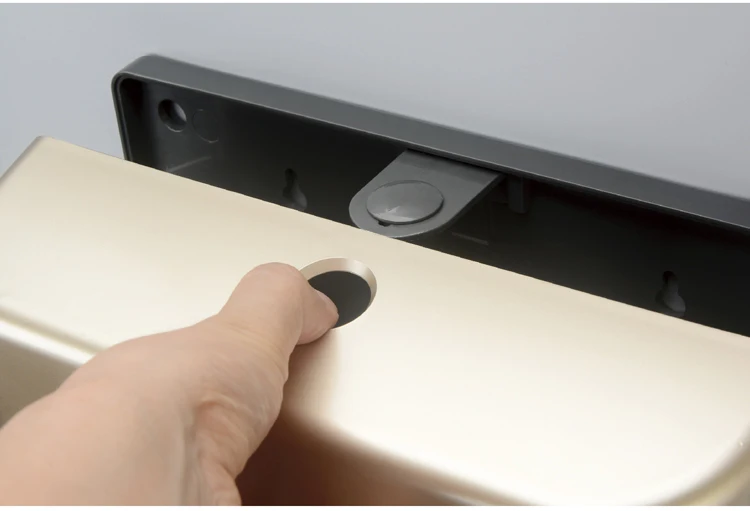 paper towel dispenser