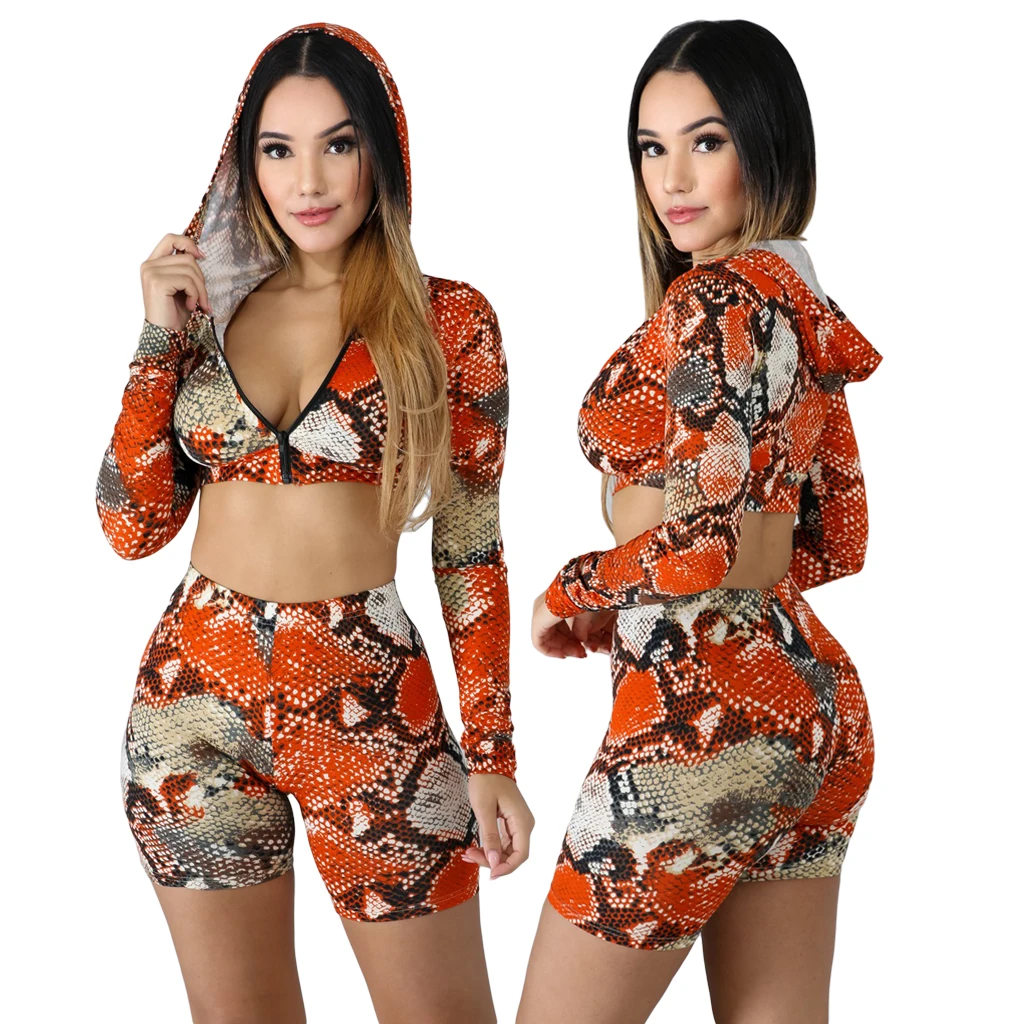 

2019 hot selling MF7193 fashionable snake skin top and shorts outfit women