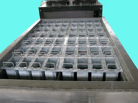 ice_block_machine
