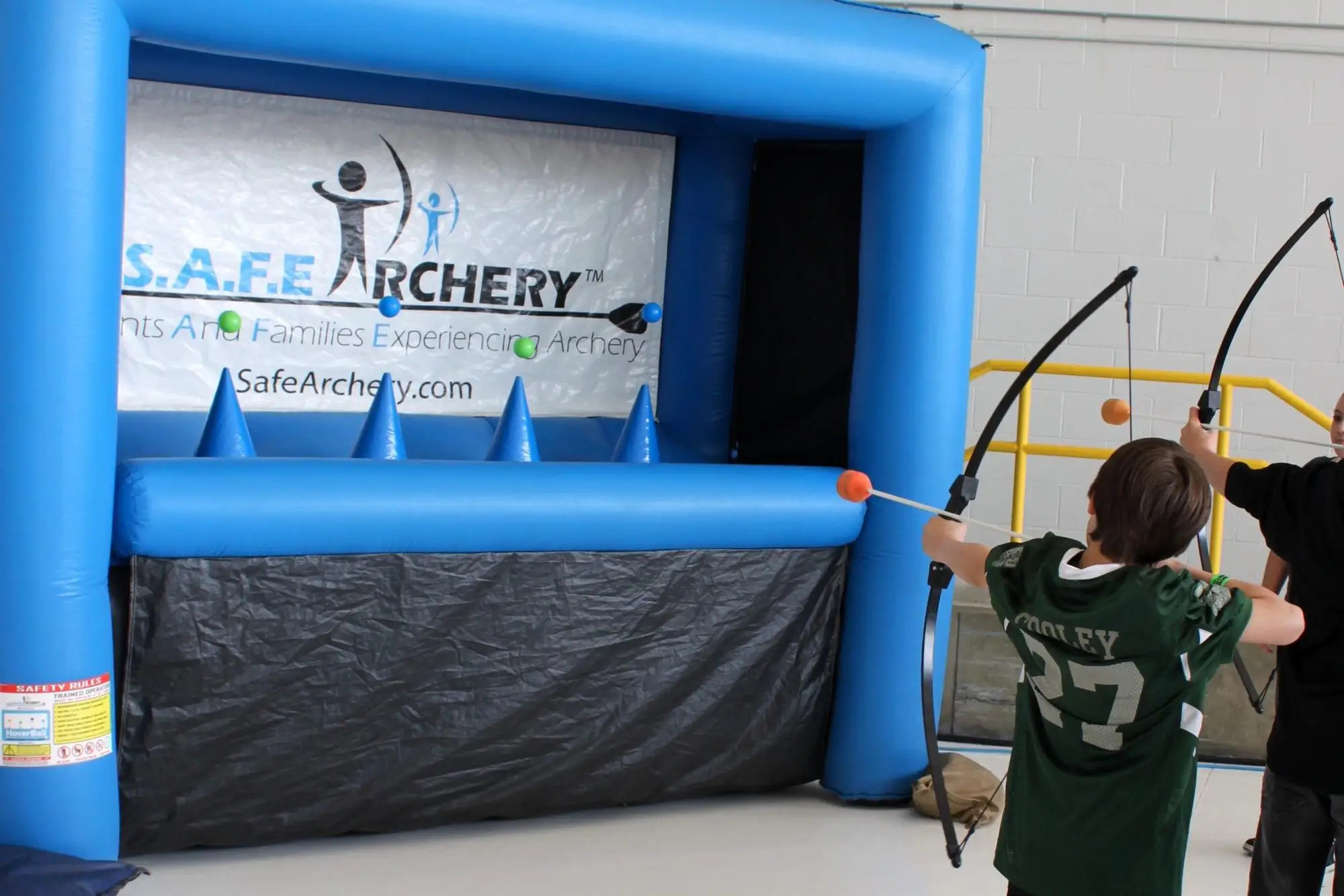 China Hot Selling Outdoor Inflatable Archery Hover Ball Shooting