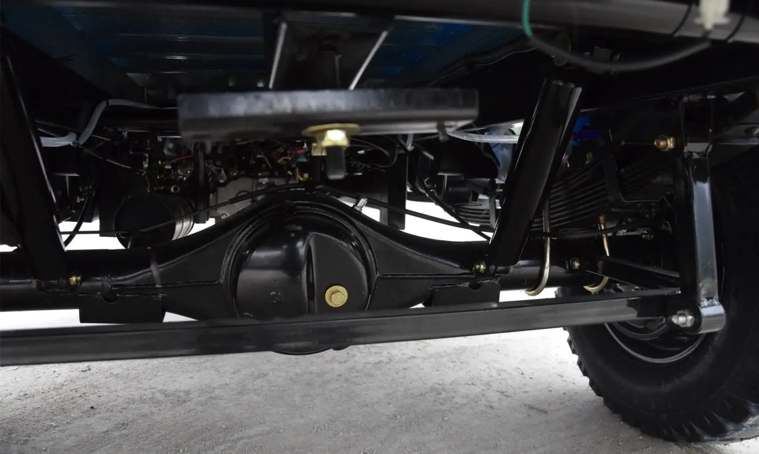 1000cc cargo tricycle (3).jpg