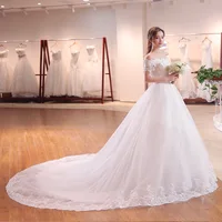 

2018 Summer New Fashion Beaded White Lace Wedding Dress with Long Tail