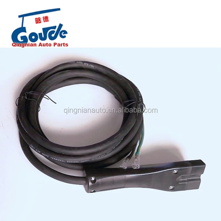 Charger-plug-8009_2.jpg