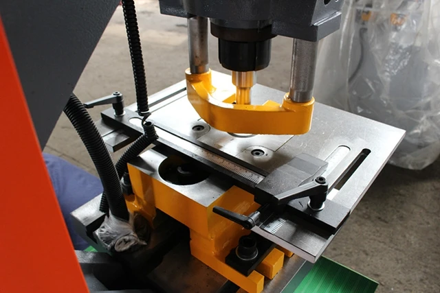 q35y series hydraulic combined punch and shear machine hot sale