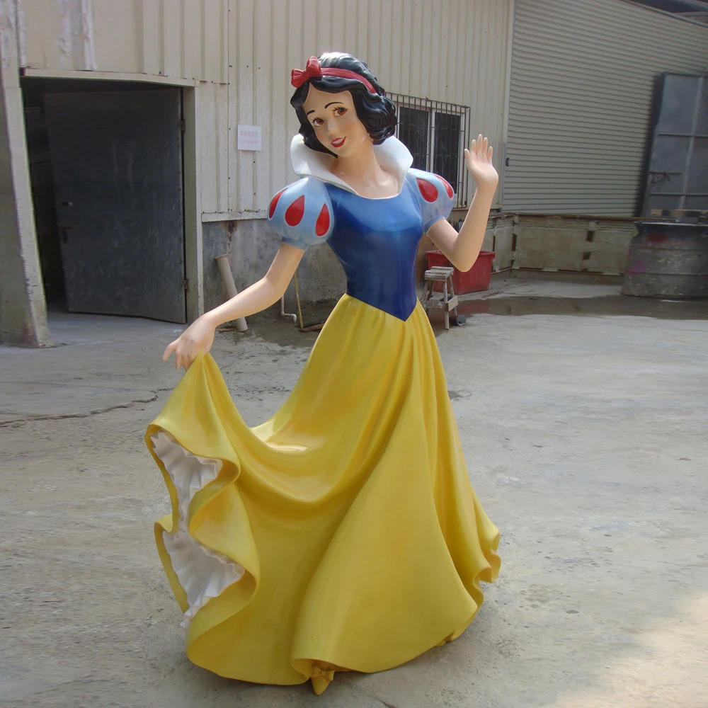 snow white statue garden