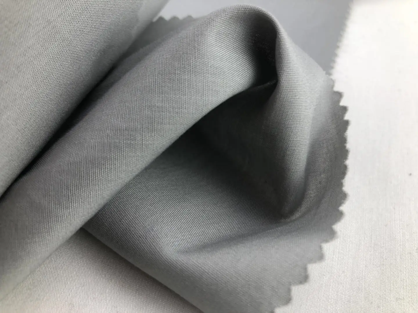 2019 新产品棉府绸面料 100% 有机棉面料卷棉府绸面料