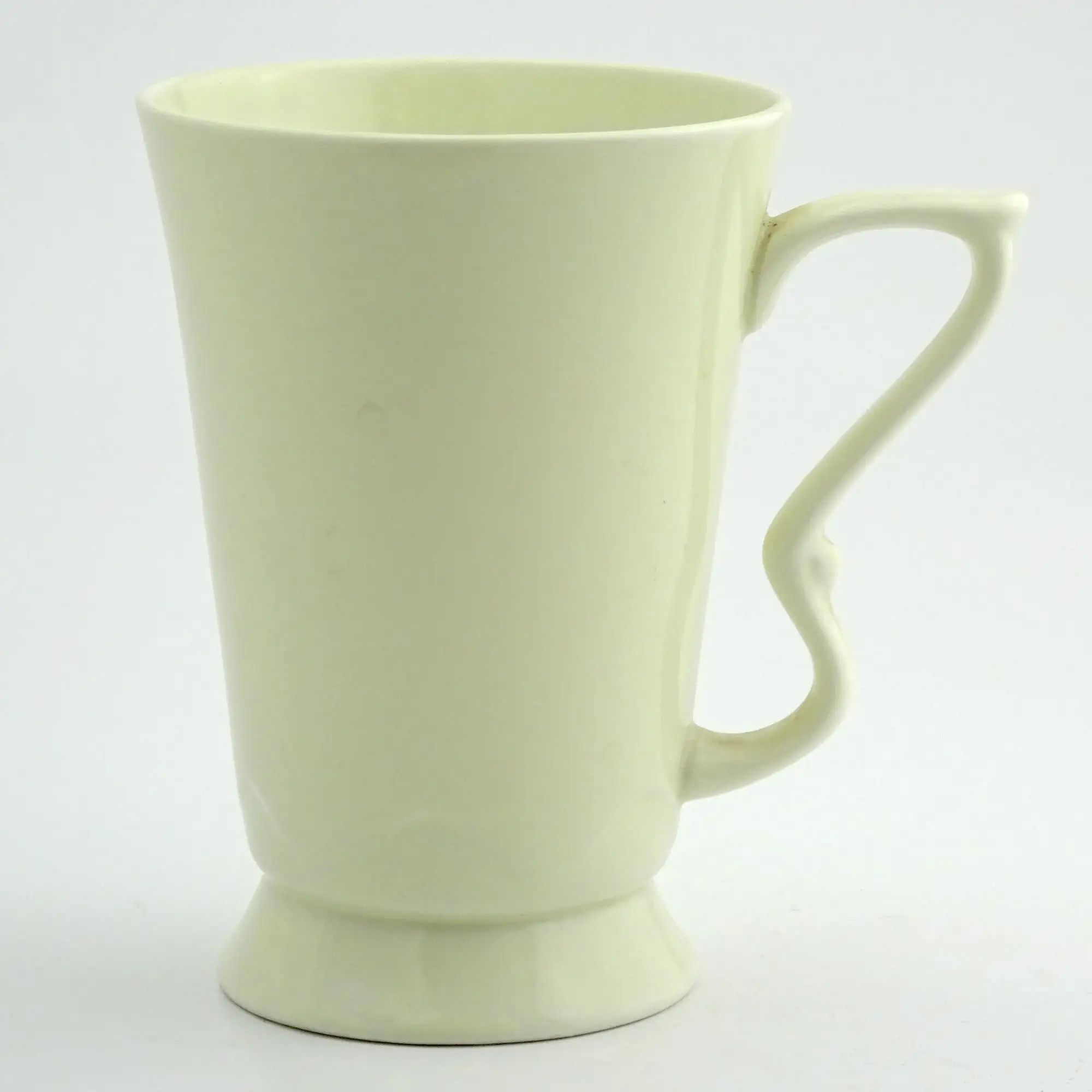 11 Oz Round Bottom Japanese Wholesale Coffee Mug With Butterfly Handle