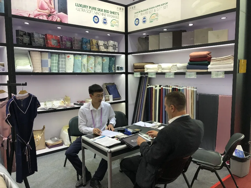 Nontoxic Snow Silk 100 Pure Mulberry Silk Fabric 16/19/22/25mm Plain