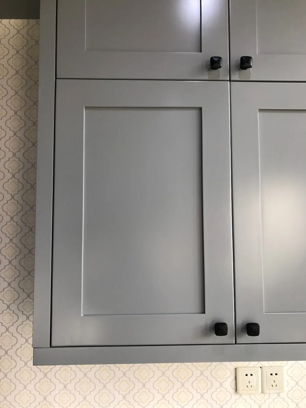 shaker white cabinet doors