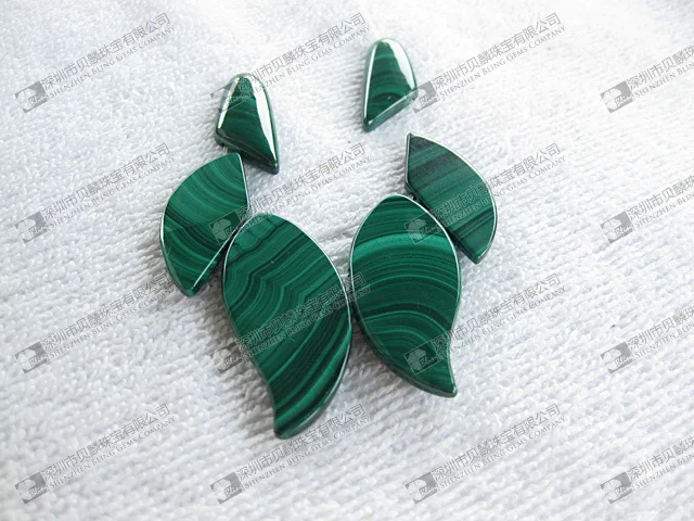 Malachite leaf shaped beads-8.jpg