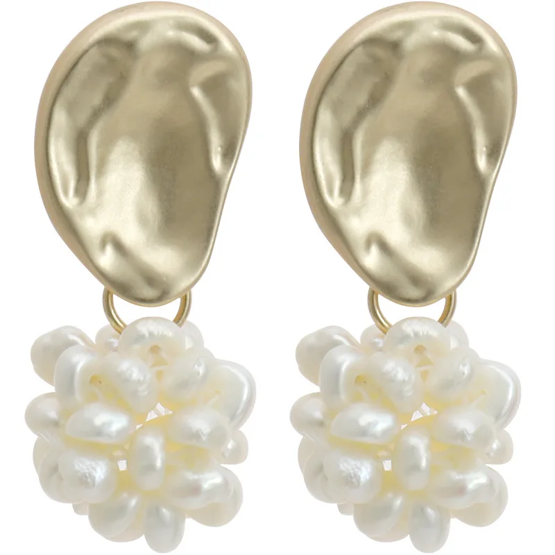 

2020 March Expo Retro 18K Gold Plated Flower Skirt Baroque Pearl Earring Simple Irregular Bridal Pearl Earring For Girls