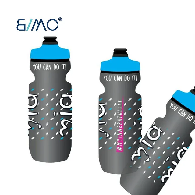 

Outdoor Sports Water Bottle 21oz Plastic Easy To Grab Squeeze Water Bottle