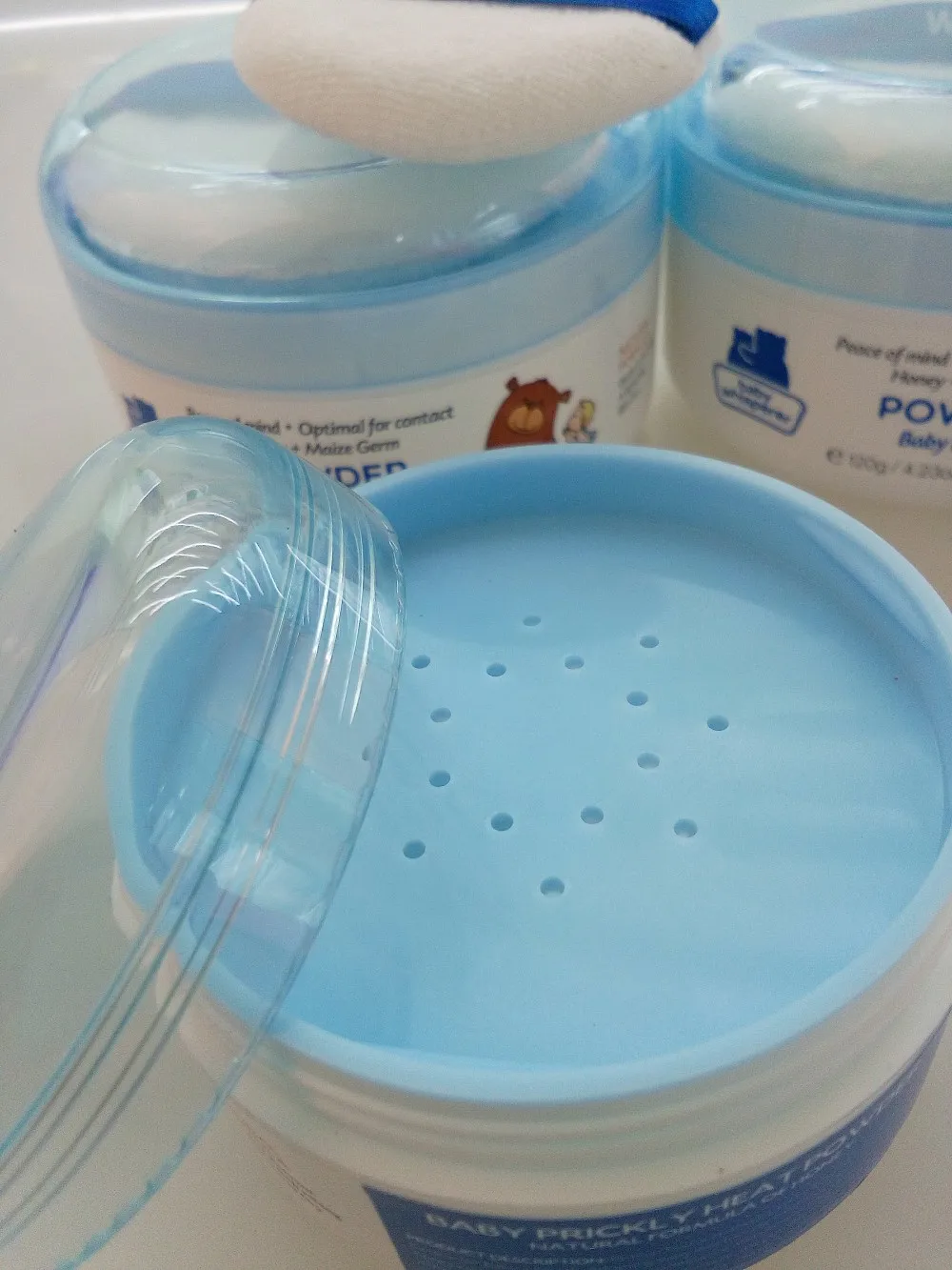 
YOZZI Talcum Powder Hypoallergenic and Paraben Free, Comforting Skin Care Baby Powder with puff 