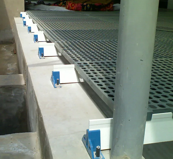 Fiberglass Slatted Flooring Support Beam Pultruded Plastic Composite