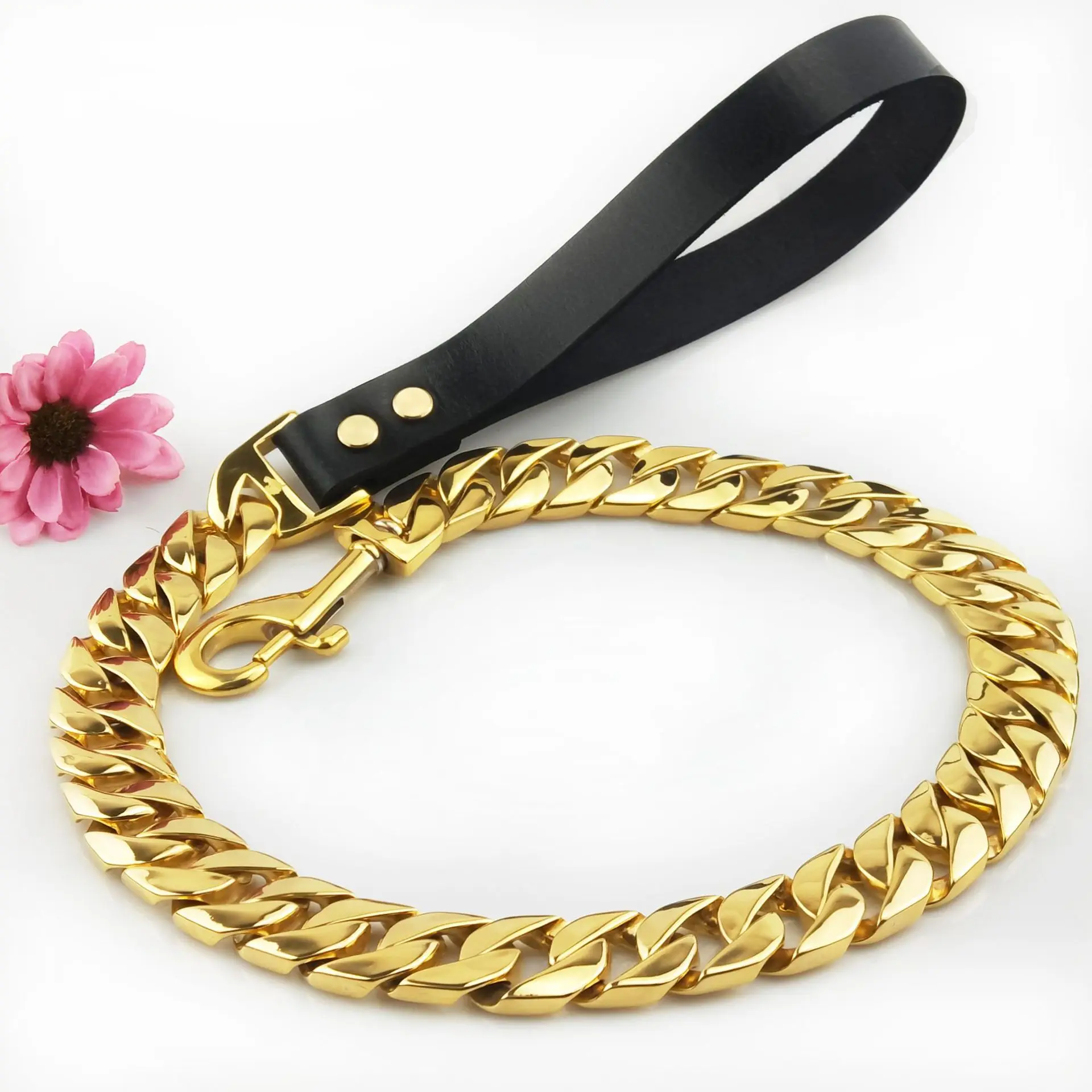 

Pet products leather handle stainless steel 32mm Gold cuban chain dog harness big dog crystal collars and leads leashes