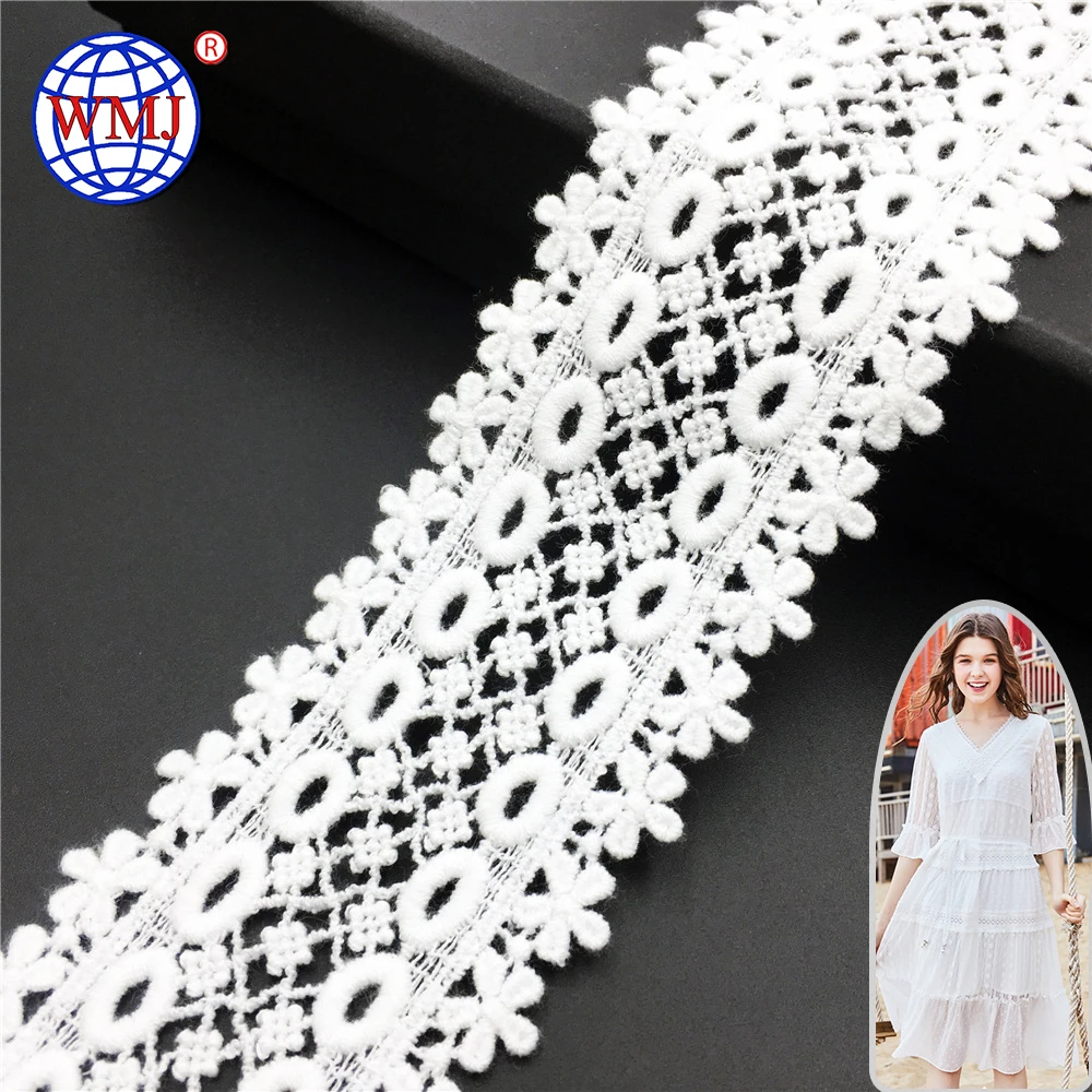 

Wholesale Pakistan Design 2.25 Inch white daisy border embroidery cotton lace trim for housecoat, As customized