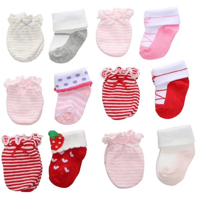 

newborn baby gift set baby socks and gloves