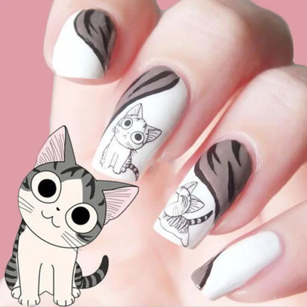 «Дизайн ногтей как у кошки» — создано в Шедевруме