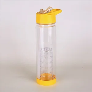 Image of Amazon hot selling 750ml plastic infuser bottle tritan fruit infused water bottle with flip top straw cover