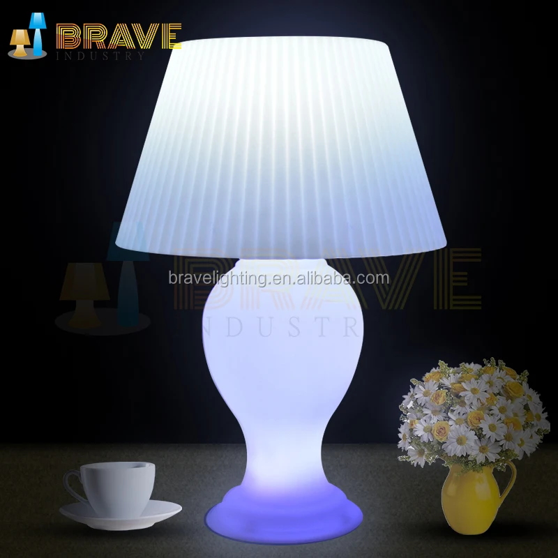 2020 New table lamp with remote APP Mobile control RGB Color Changing battery shadeless night LED desk lamp