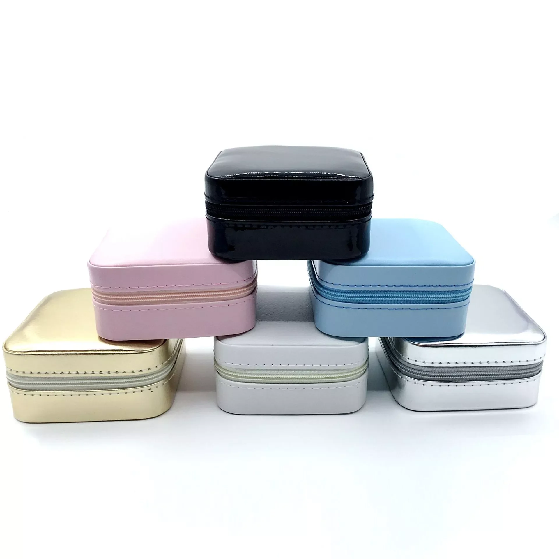 
PU Leather Travel Jewelry Box for lady Organizer Display Storage Case for Rings Earrings Necklace Zipper Closure 