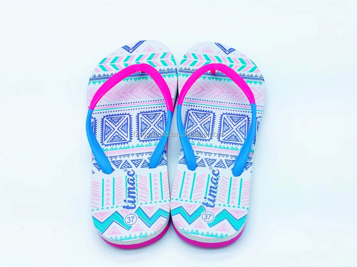 2024 New Fashion Africa Flip Flop Pvc Upper Beach Shoes for Women, Low Price Slipper