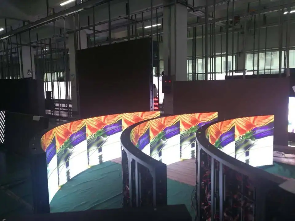Indoor P3.91 high resolution curve LED video wall/LED screen panel/hd LED display screen for TV studio stram video live show