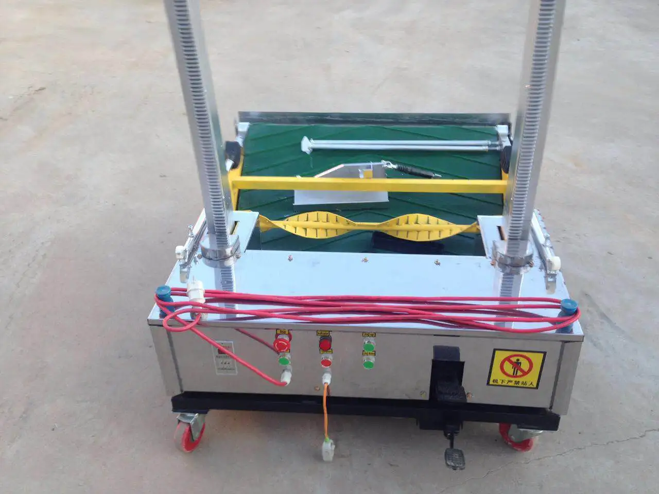 plaster rending machine