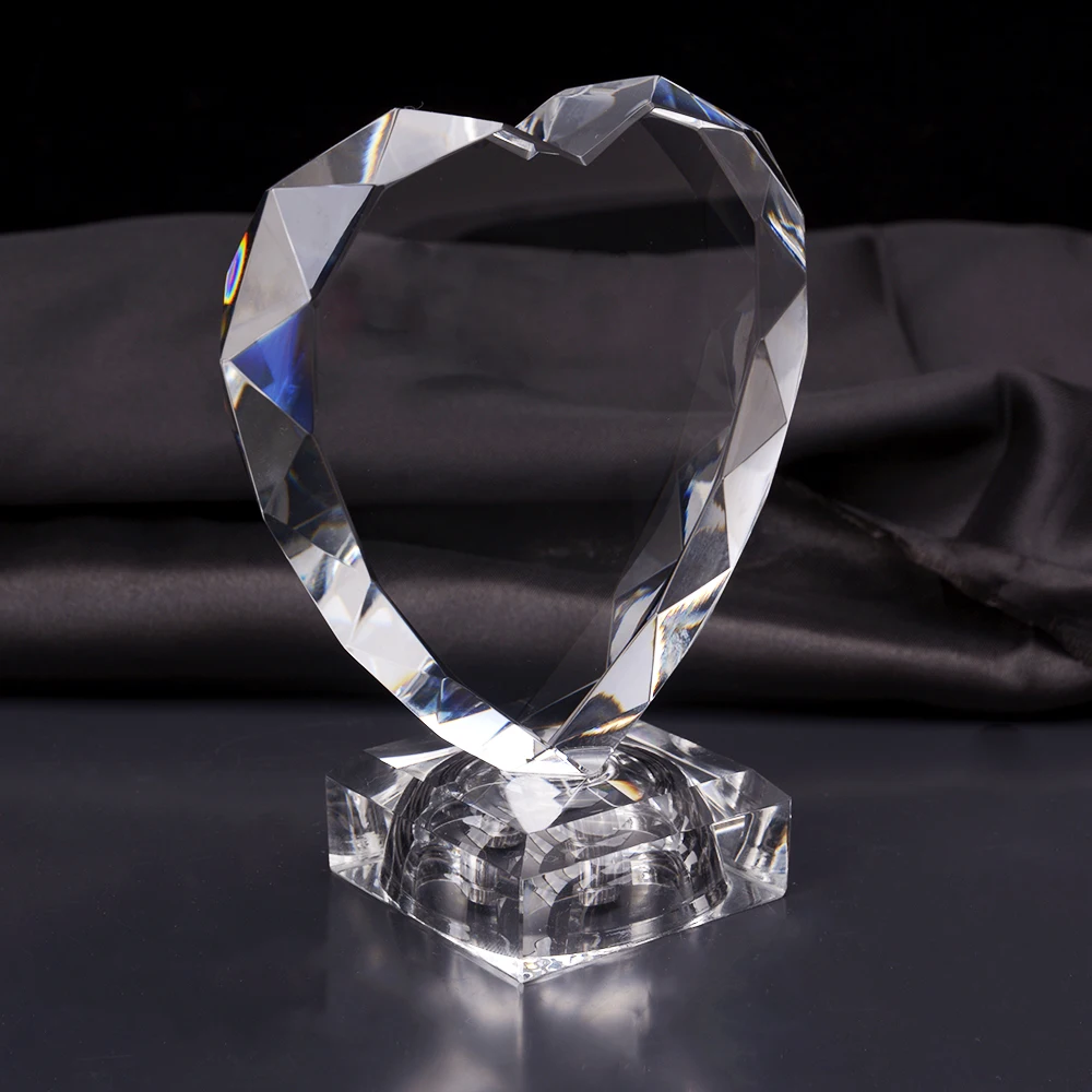 Romantic Shining Heart Crystal Wedding Gifts For Guests Buy Crystal