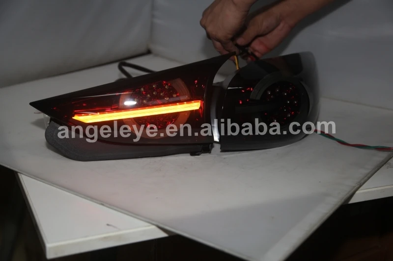 LED Tail Lamp For MAZDA 3 Axela Hatchback 2015 -2018 TW Smoke Black cover Dark red housing