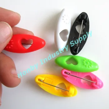 safety pin plastic