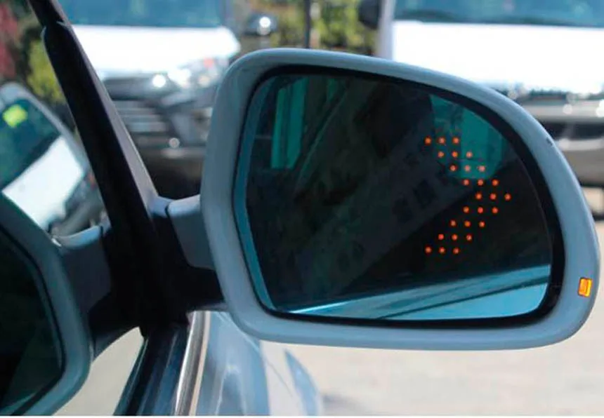 Car Blue Glass Anti Dazzle Wide Angle View Heat Led Turn Signal Arrow