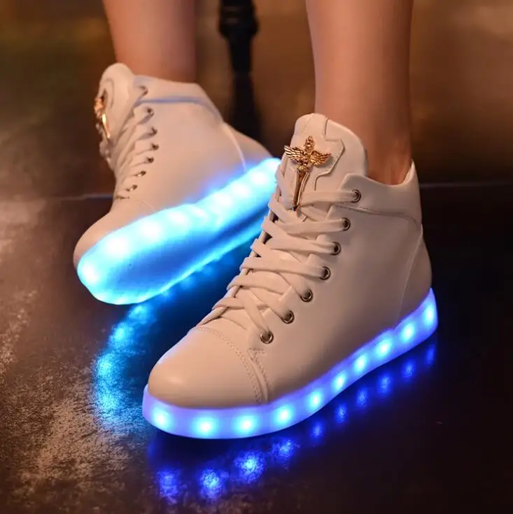 2018 Most Popular led light running shoes High Quality customized led shoes Cheering Props shoes led light